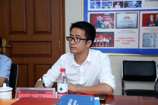 上海交通大學(xué)高級金融學(xué)院副院長(cháng)潘杰一行蒞臨社科賽斯暨中國MBA教育網(wǎng)
