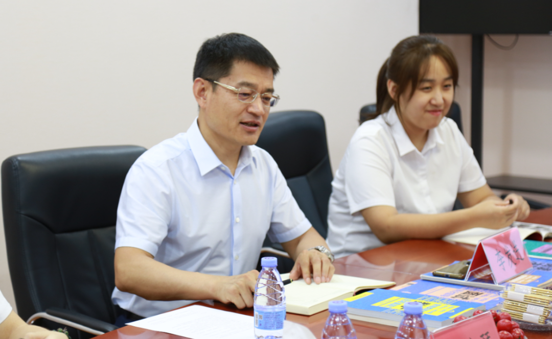 社科賽斯總裁、黨支部書(shū)記李發(fā)進(jìn)接受教育行業(yè)研究媒體多鯨記者采訪(fǎng)！